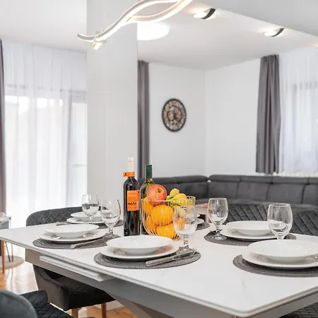 Holiday home Daleo *