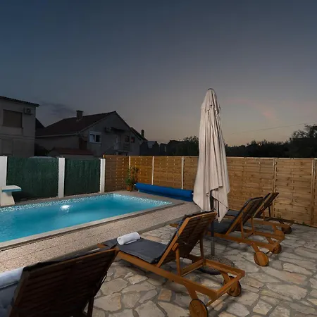 Holiday home Daleo *