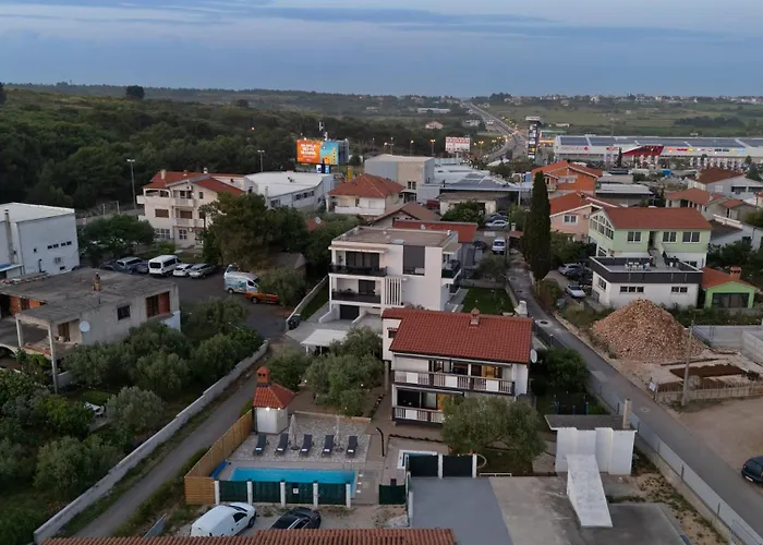 Daleo בית נופש *